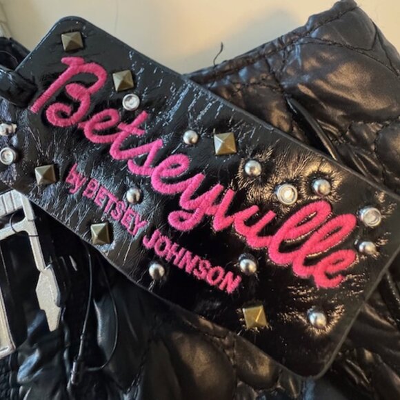 Betsey Johnson Betseyville Purse/Handbag Quilted Black Heart Print - Picture 2 of 9